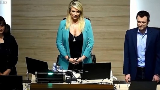 Schmuck fue ratificada como presidenta del Concejo Municipal