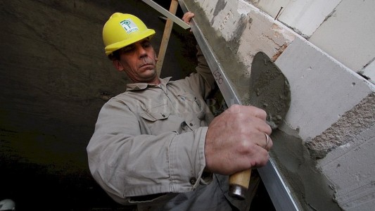 Cómo cobrar los 9.000 pesos del Programa de Asistencia de Emergencia al Trabajo y la Producción