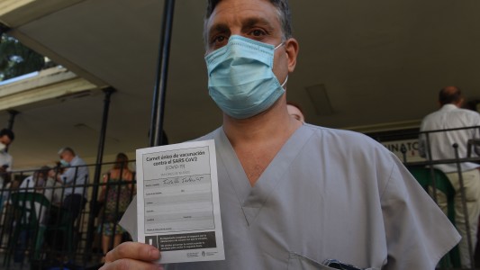 Jornada histórica: comenzó la vacunación contra el covid-19 en Rosario