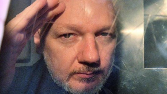 Assange fue propuesto al Nobel de la Paz, mientras EEUU espera su extradición
