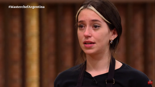 En un hecho sin precedentes, un nuevo participante abandonó la cocina más famosa del país
