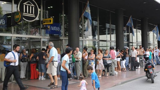 Paro bancario jueves y viernes por el posible cierre de más de 50 sucursales