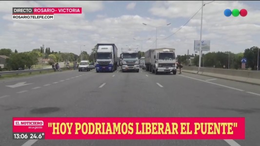 Los pescadores volvieron a cortar el acceso al puente Rosario-Victoria