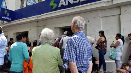 Calendario ANSES: quiénes cobran hoy jubilaciones, pensiones y AUH