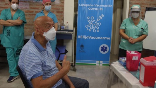 Chaco: le dieron la vacuna contra el coronavirus a un sacerdote que no es personal de salud