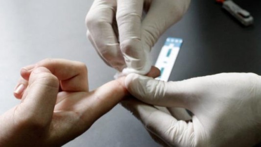 Pruebas gratuitas: realizarán la Noche de los Testeos de VIH en más de 30 ciudades
