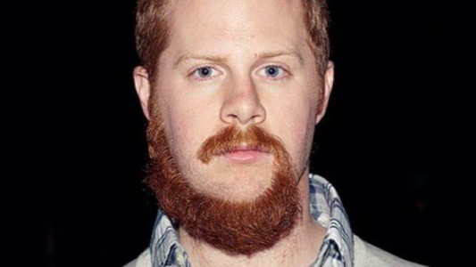 Furor en las redes por las nuevas barbas "cola de mono"