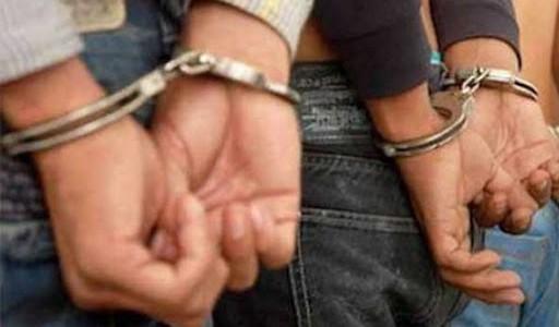 Encontró a su amigo teniendo sexo con su pareja y lo mató a fierrazos