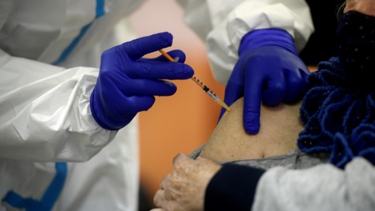 Italia denuncia una nueva demora de Pfizer en la entrega de vacunas contra el coronavirus