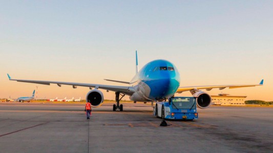 Se pospuso el vuelo para buscar la tercera tanda de vacunas a Rusia