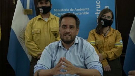 El ministro Cabandié contrajo coronavirus y cumple el aislamiento en su casa