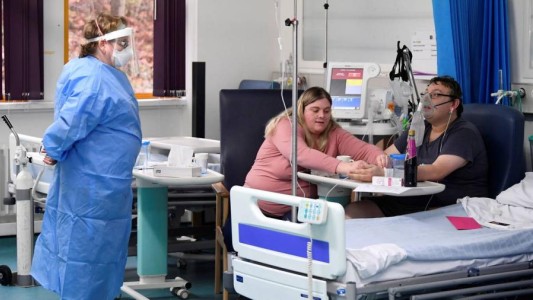 La pareja que se casó en el hospital antes de ser intubados por tener coronavirus