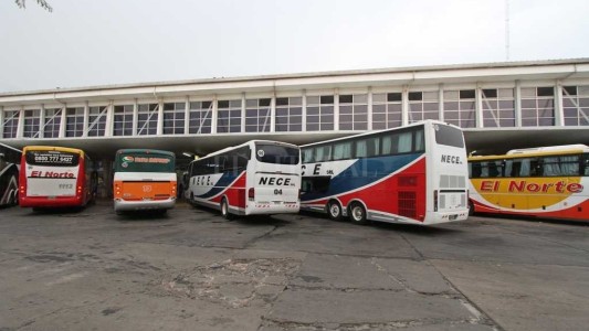 La provincia estableció la reanudación de todo el servicio de transporte de pasajeros