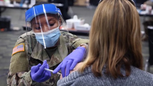 EE.UU vacunó a dos millones de personas en 24 horas