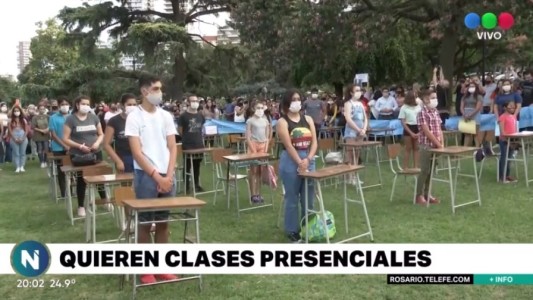 "Aula abierta" por la vuelta a la presencialidad