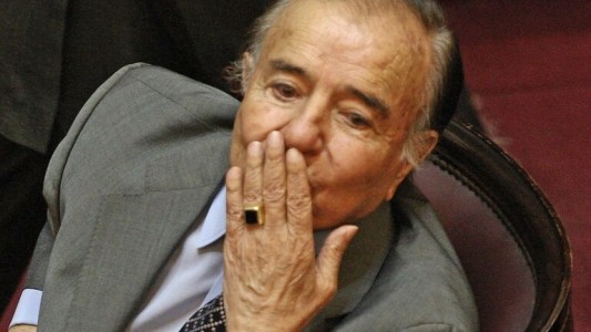Robaron el anillo de Carlos Menem