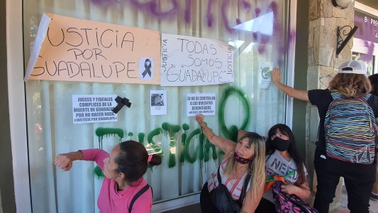 Femicidio en Villa La Angostura: ¿Qué le decimos a esa bebé que ya no tiene mamá?