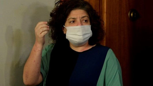 La ministra de Salud Carla Vizzotti anunció que tiene coronavirus y quedó aislada