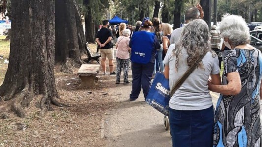 Indignación por el operativo de vacunación a mayores de 90 años