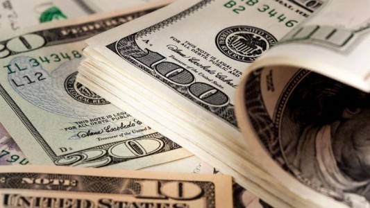 El Riesgo País no cede y superó los 1.600 puntos