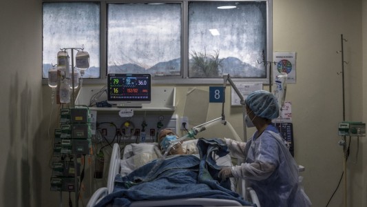 Brasil volvió a batir el récord de muertes diarias por coronavirus