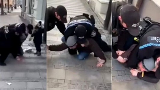 Video: policías agredieron a un peatón en República Checa porque no tenía barbijo