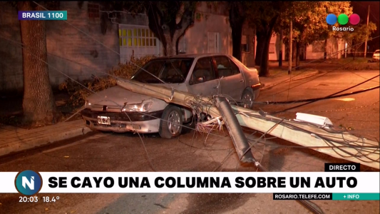 Se cayó una columna sobre un auto