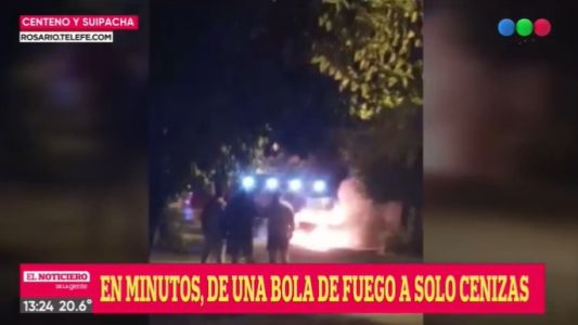 Video: un auto ardió en llamas en Centeno y Suipacha