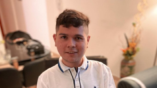 Joven santafesino espera por su tratamiento para la AME: "El tiempo es oro y depende de la Justicia"
