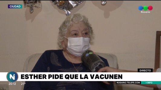 Esther tiene 100 años y espera ser vacunada contra el coronavirus