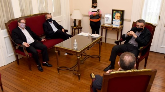 Lagna se reunió con el arzobispo de Rosario para coordinar acciones conjuntas