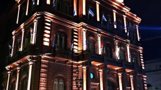 El Palacio Municipal y el Monumento a la Bandera lucirán a oscuras por la Hora del Planeta