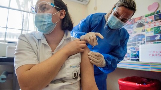 Alarma en Uruguay: se dispara la ocupación de UTI y crece la tensión con el comité científico