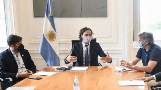 Cumbre en Casa Rosada: coincidieron en que hay que adoptar nuevas restricciones ante la segunda ola de coronavirus (1)