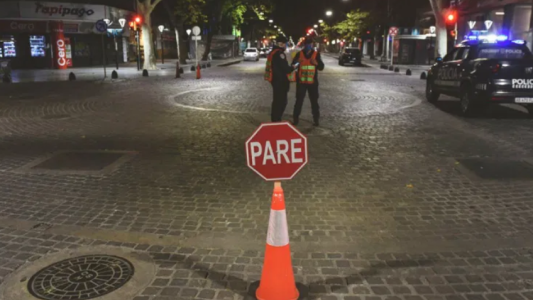 El gobierno Nacional evalúa restringir la circulación nocturna