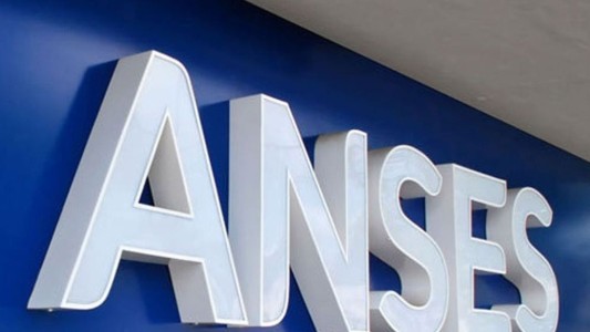 ¿Quiénes cobran el bono de Anses?