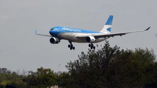 Aerolíneas Argentinas traslada otros 7 vuelos de Aeroparque a Ezeiza por personal contagiado con coronavirus