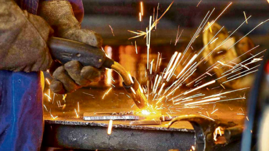 La UOM cerró un aumento salarial del 35% y empiezan a definirse otras paritarias