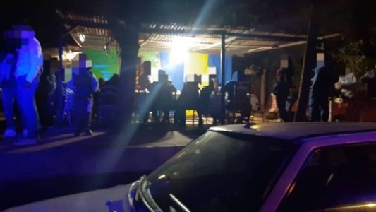 Tenían coronavirus y armaron una juntada: "La fiesta de los aislados"