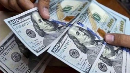 El dólar blue trepó otros $3 y superó la barrera de los $160