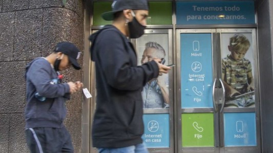 Anuncian subas no autorizadas de entre 10% y 15% en telefonía, internet y cable
