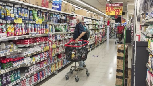 Pañales y lamparitas, los nuevos productos de la inflación de abril