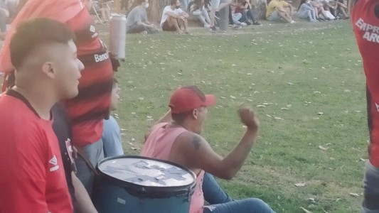 La policía desarticuló un clásico barrial entre Newell´s y Central