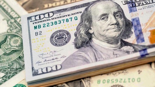 El dólar blue volvió a subir y se vendió a $154