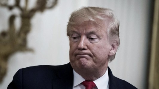 Trump seguirá vetado en Facebook e Instagram por "alentar y legitimar la violencia"