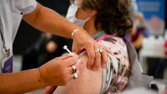 Santa Fe ya vacunó al 50% de la población objetivo contra el Covid 19