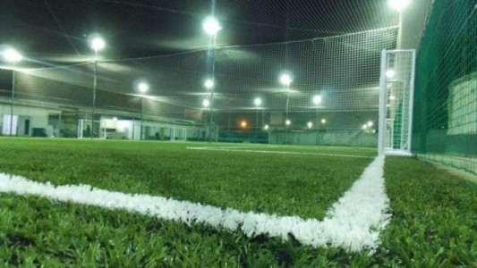 La provincia dispuso el cierre de gimnasios, fútbol 5 y actividades religiosas