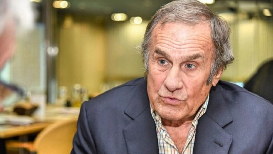 Carlos Reutemann continúa en terapia intensiva y sin respirador