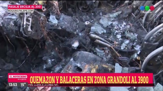 Un auto ardió en llamas en Pasaje Ercilia al 200