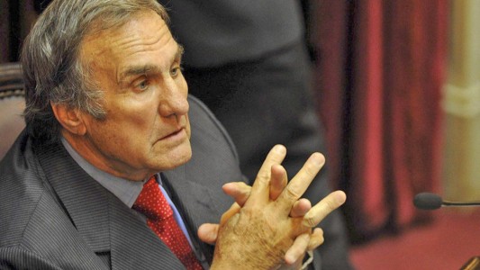 Lúcido, comunicativo y sin sangrado digestivo, mejora la salud de Reutemann